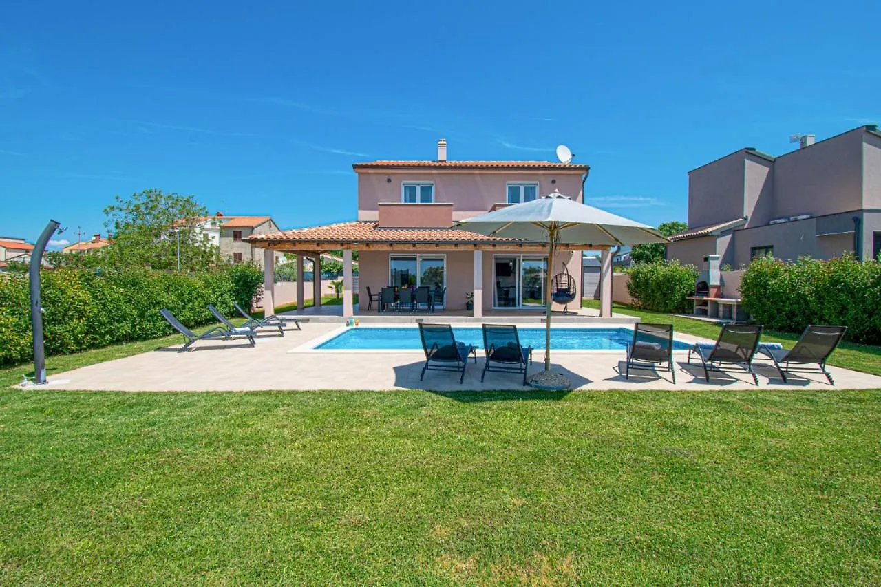 Villa Enjoy Mit Privatem Pool, By Istrabook Pula Croatia