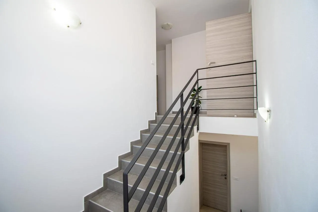 Villa Enjoy Mit Privatem Pool, By Istrabook Pula