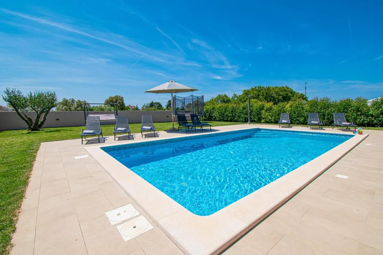 Villa Enjoy Mit Privatem Pool, By Istrabook Pula